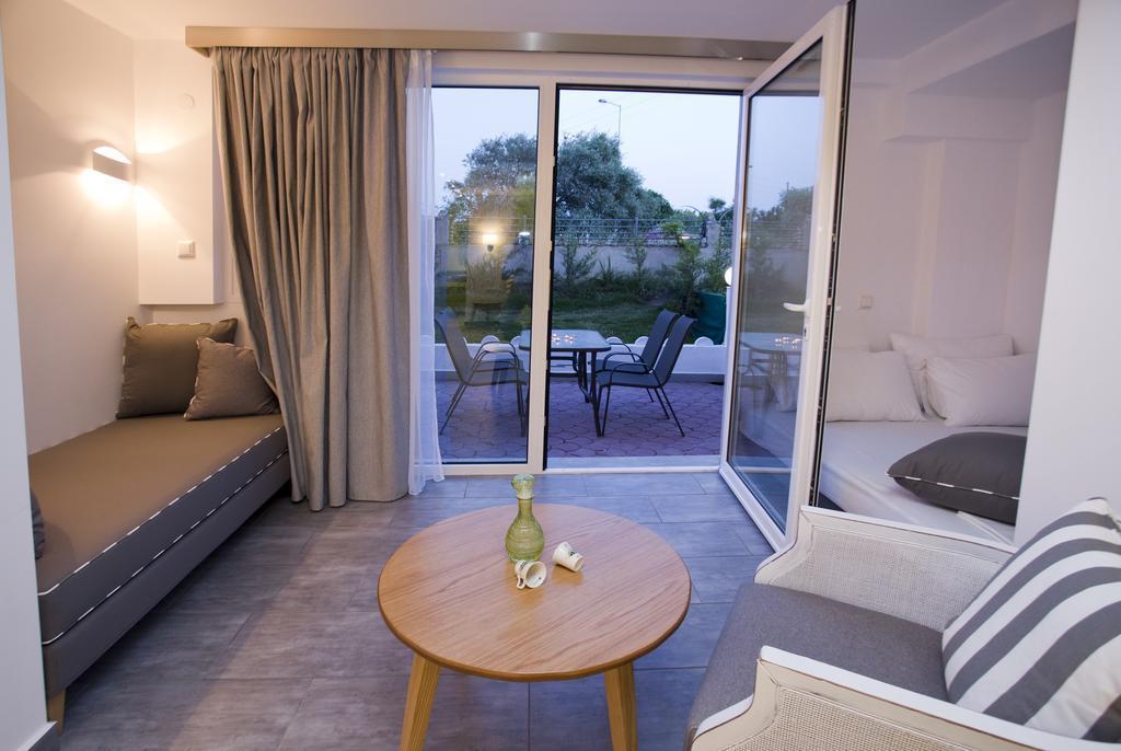 Kapahi Seaview Hotel Apartments Potos Ngoại thất bức ảnh