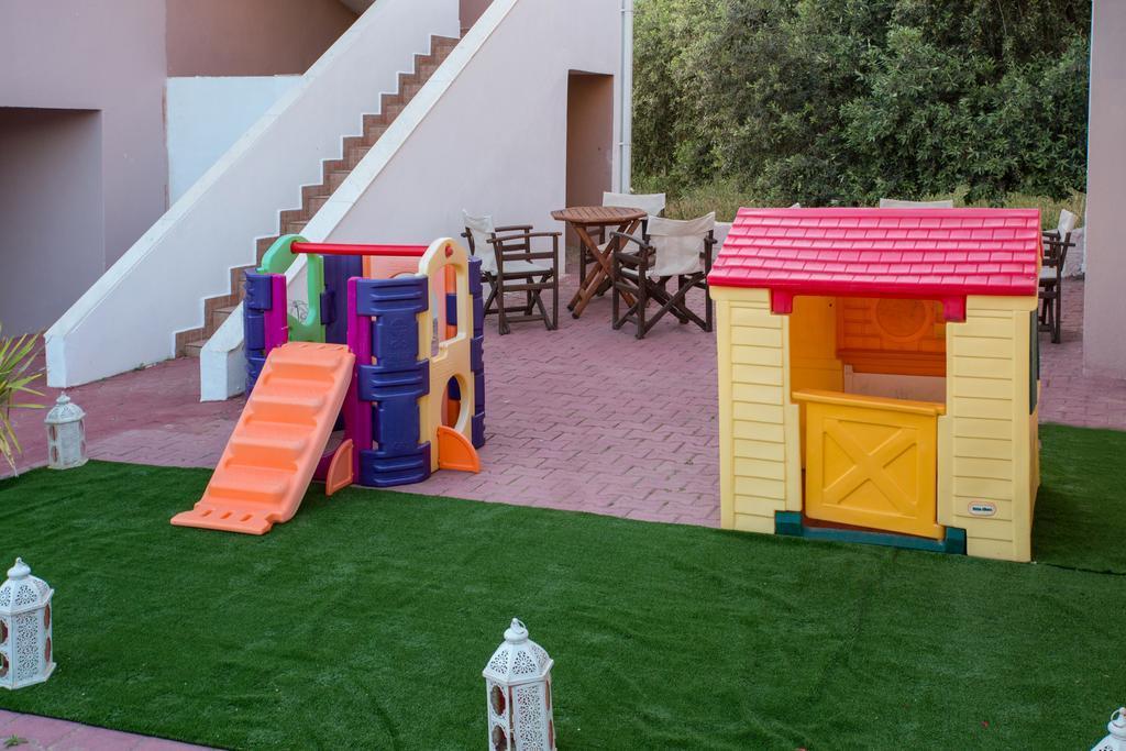 Kapahi Seaview Hotel Apartments Potos Ngoại thất bức ảnh