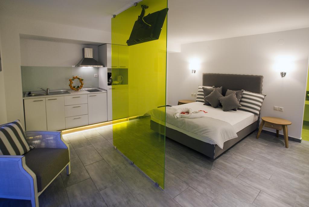 Kapahi Seaview Hotel Apartments Potos Ngoại thất bức ảnh